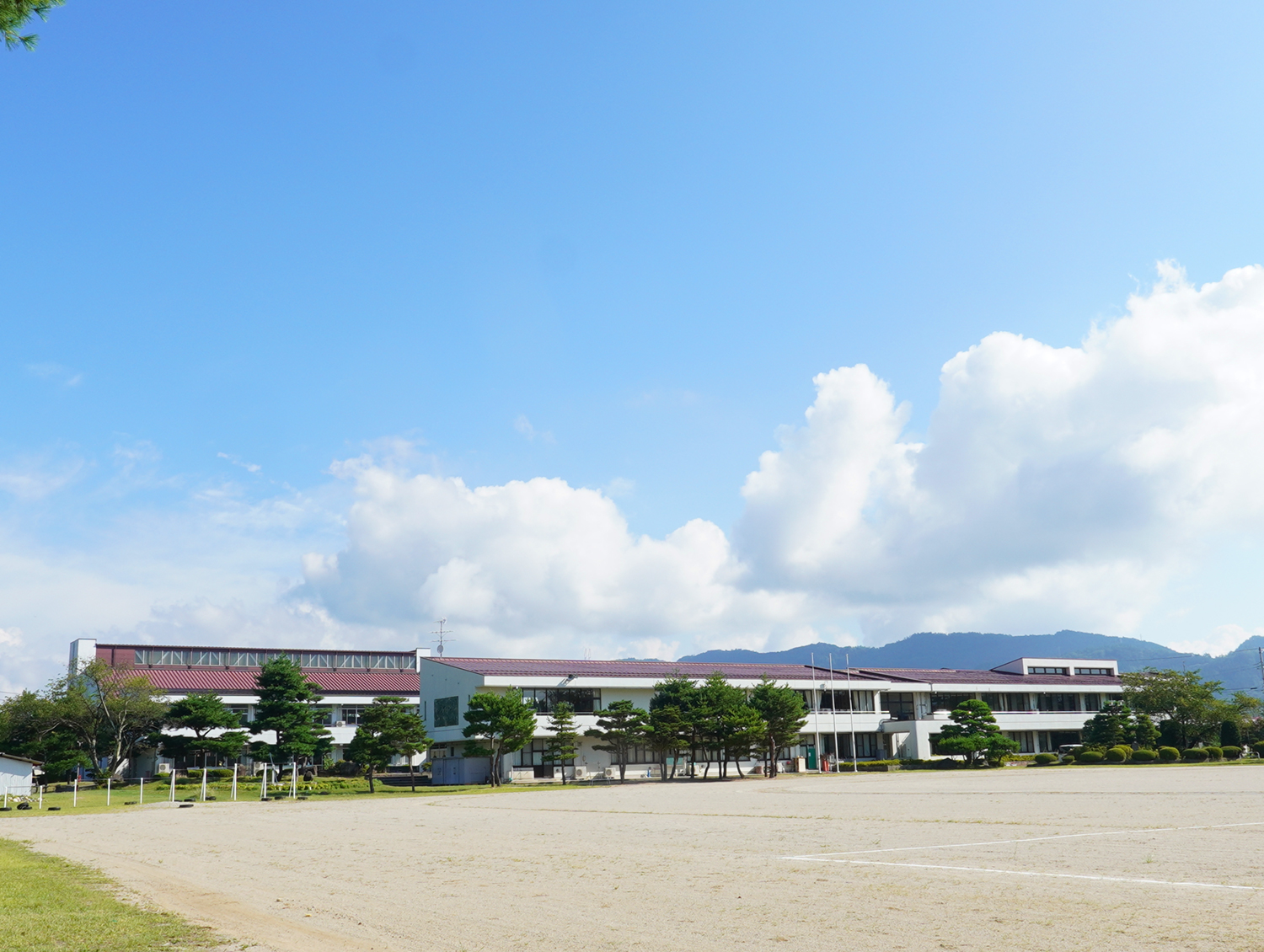 松川小学校